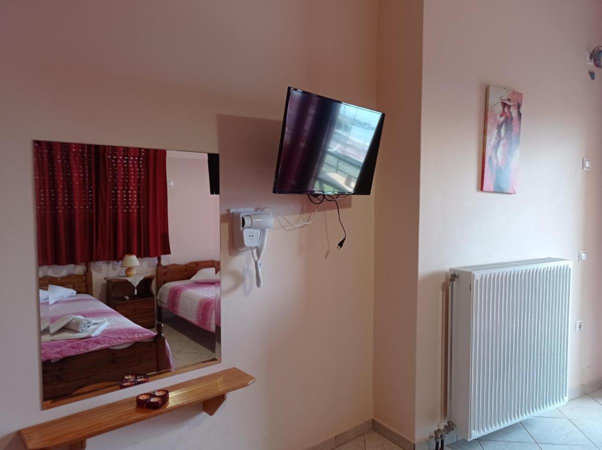 Nikolitsa Apartments Glyfada  エクステリア 写真