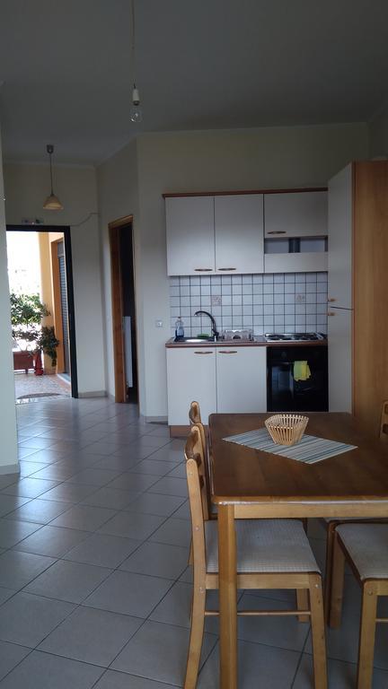 Nikolitsa Apartments Glyfada  エクステリア 写真