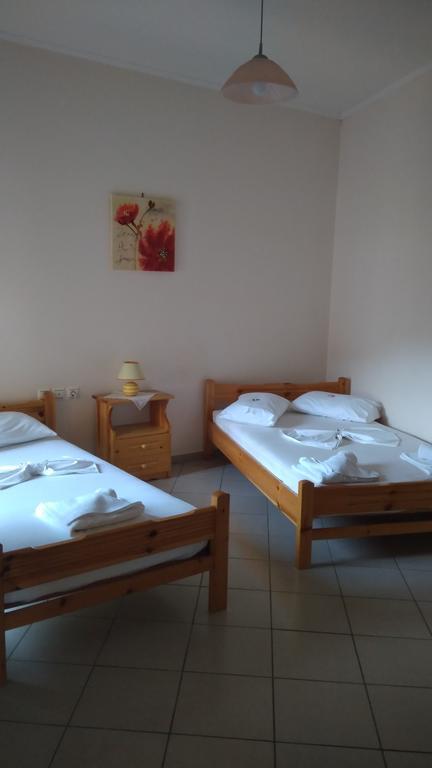 Nikolitsa Apartments Glyfada  エクステリア 写真