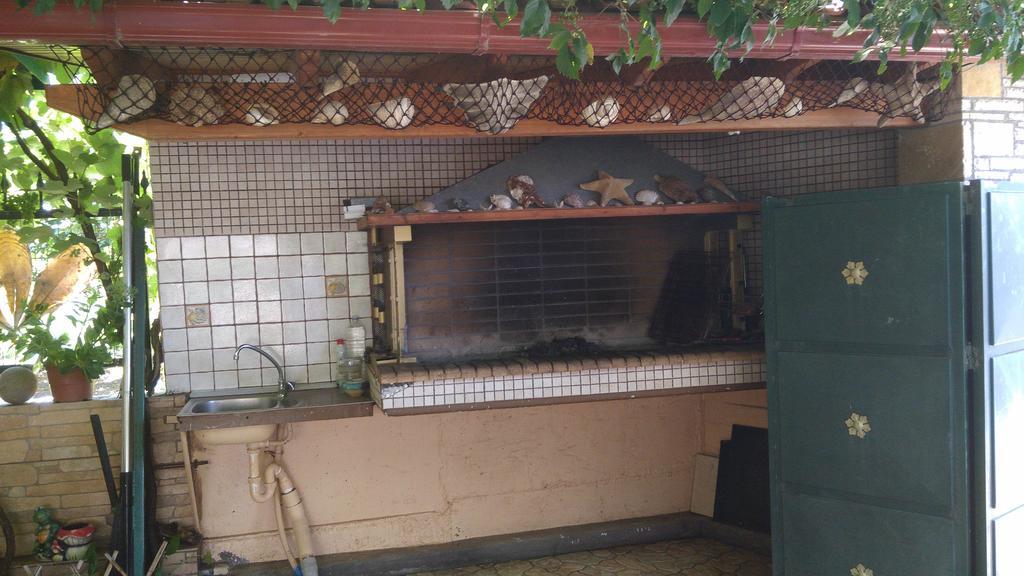 Nikolitsa Apartments Glyfada  エクステリア 写真